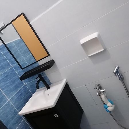 d KAMAR Homestay @Desaru Kangkar Chemaran Bagian luar foto