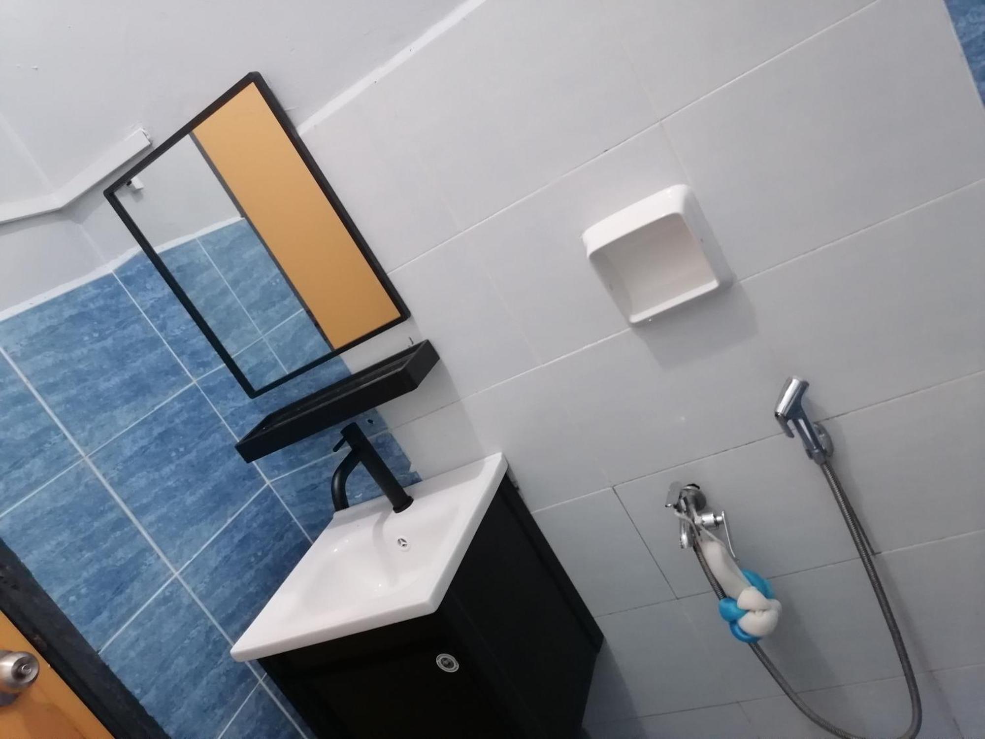 d KAMAR Homestay @Desaru Kangkar Chemaran Bagian luar foto