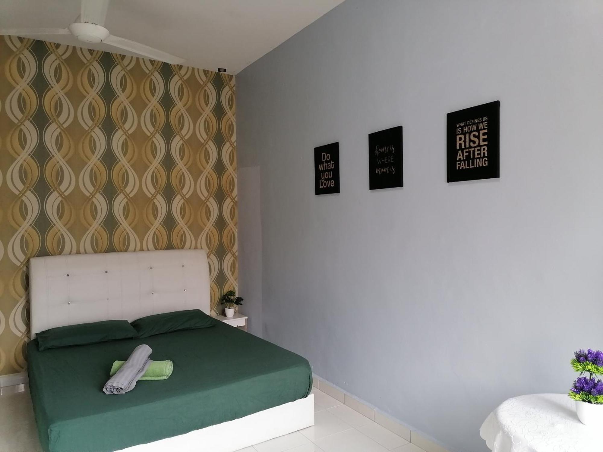 d KAMAR Homestay @Desaru Kangkar Chemaran Bagian luar foto